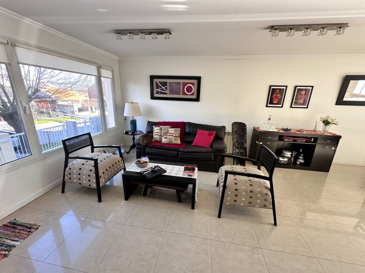 Amplio y moderno Duplex 5 ambientes Barrio Chauvin