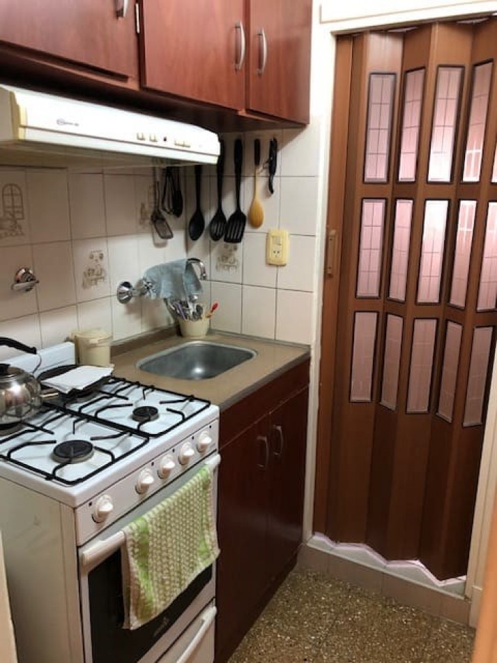 Chalet con departamento Independiente en Planta Alta Barrio Chauvin