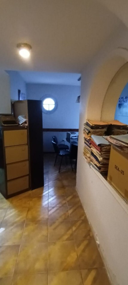 Oportunidad Casa 5 ambientes, ideal uso profesional La Perla