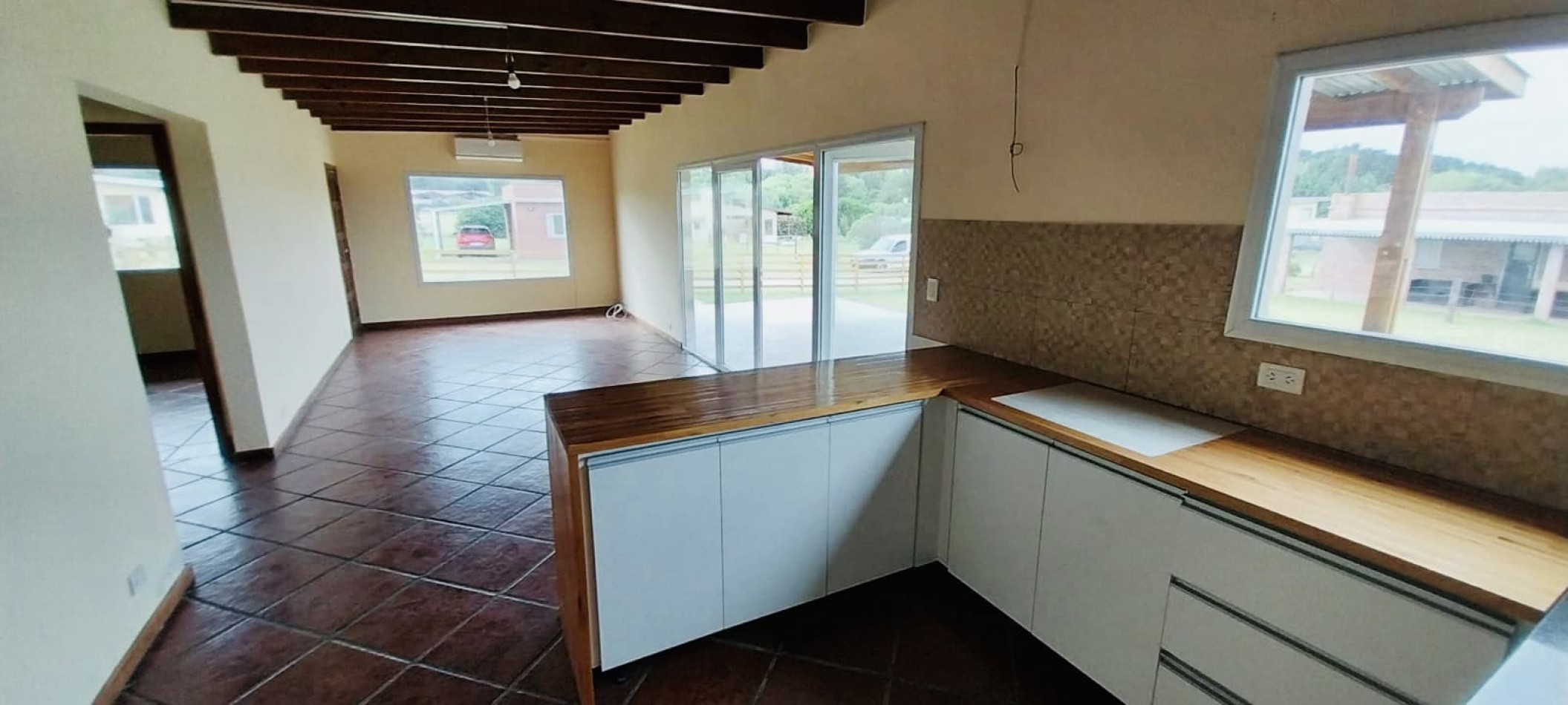 Oportunidad! Casa sobre amplio lote barrio cerrado en Sierra de Los Padres