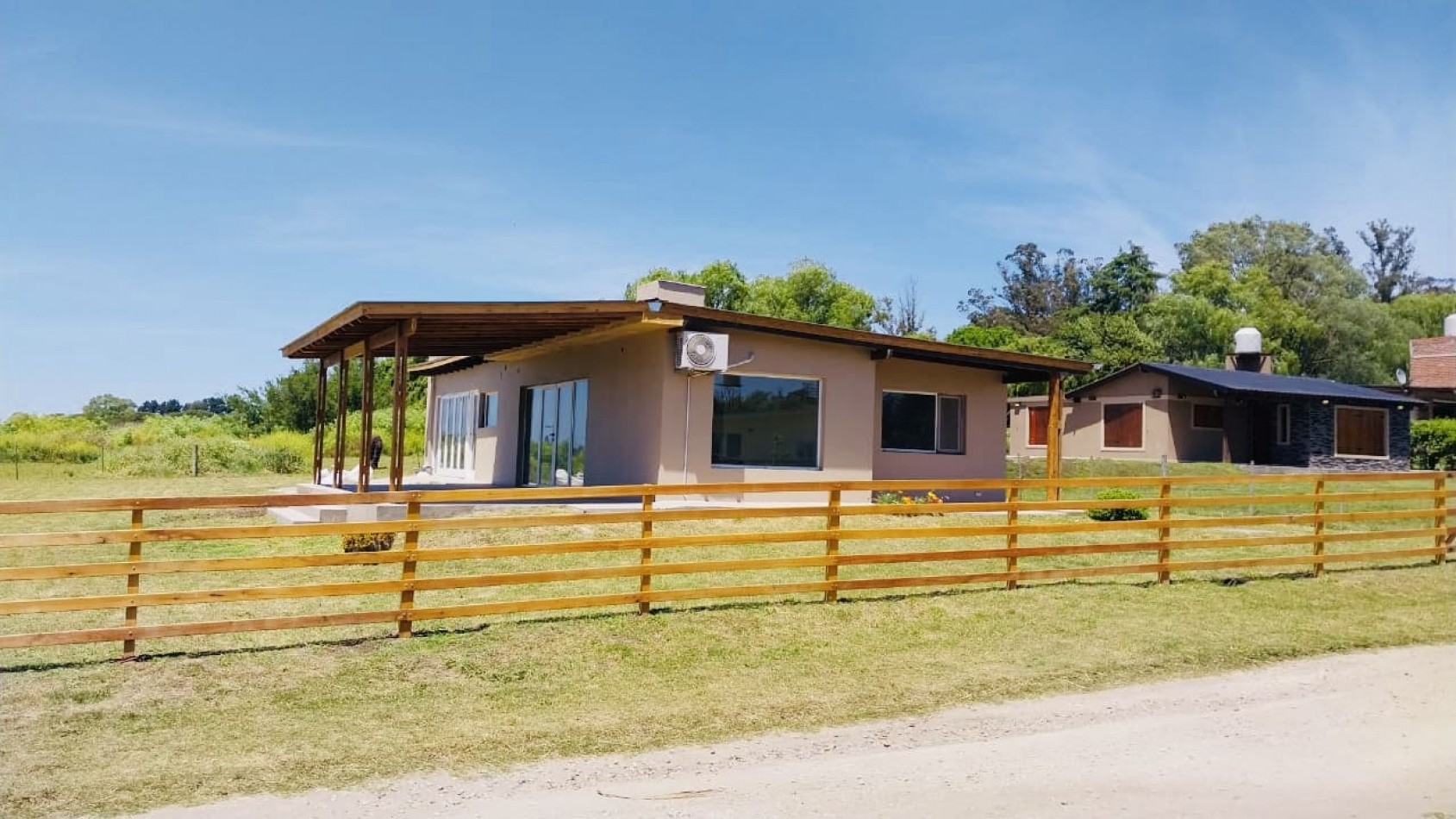 Oportunidad! Casa sobre amplio lote barrio cerrado en Sierra de Los Padres