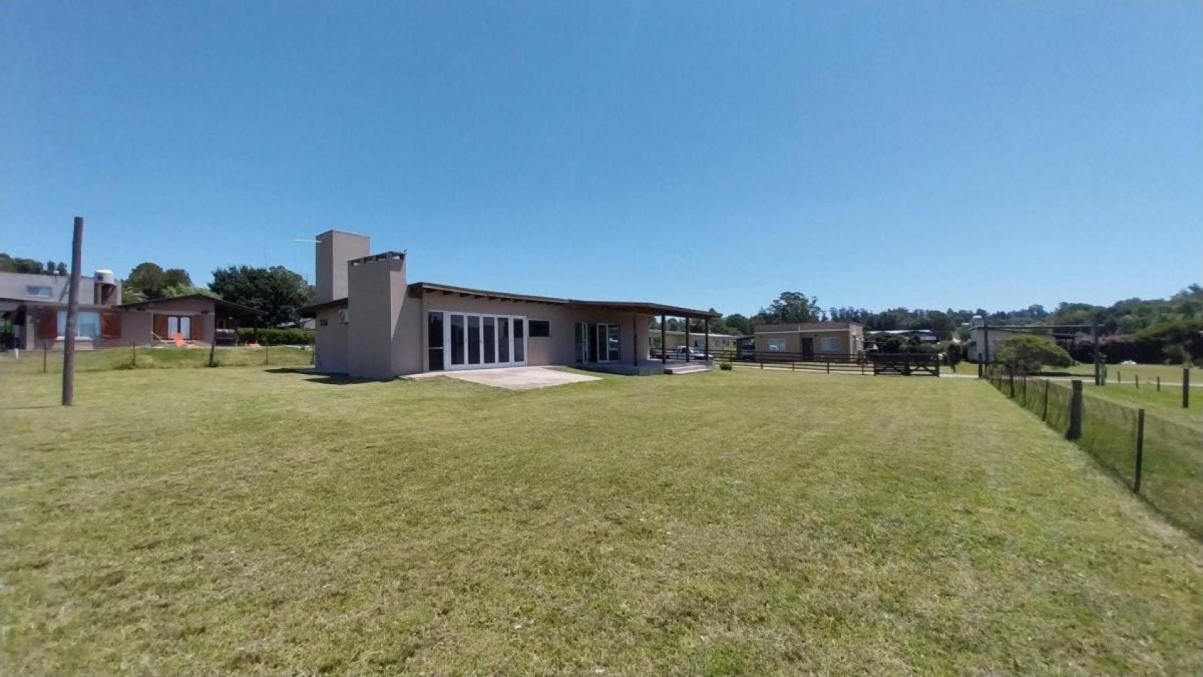 Oportunidad! Casa sobre amplio lote barrio cerrado en Sierra de Los Padres