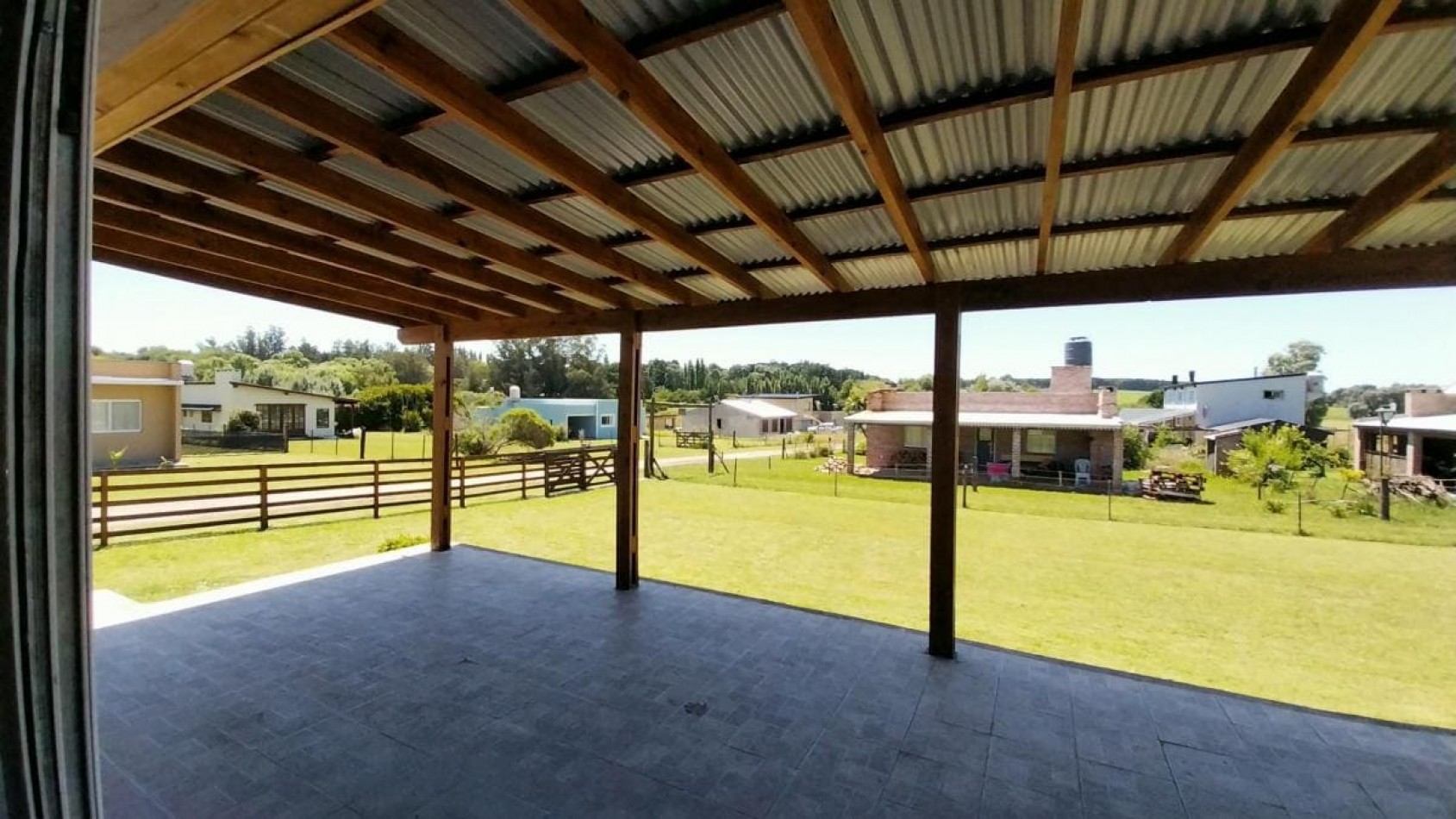 Oportunidad! Casa sobre amplio lote barrio cerrado en Sierra de Los Padres