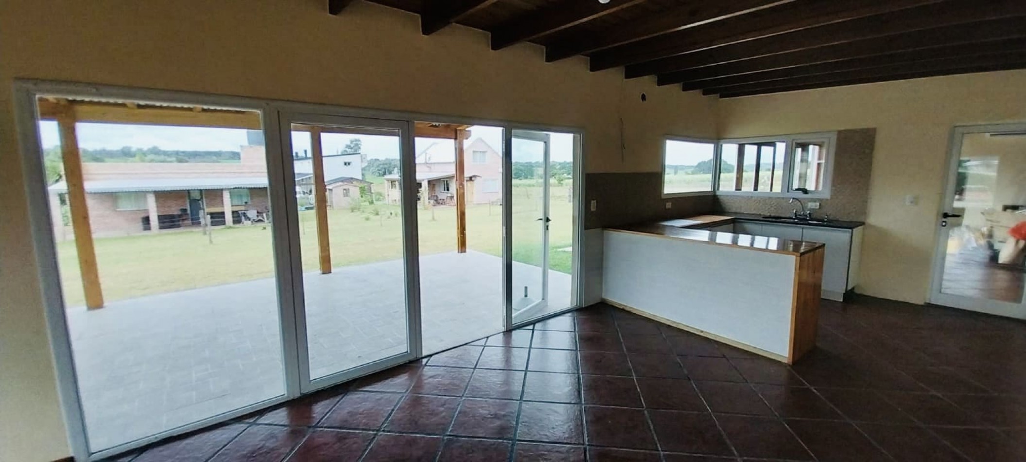 Oportunidad! Casa sobre amplio lote barrio cerrado en Sierra de Los Padres