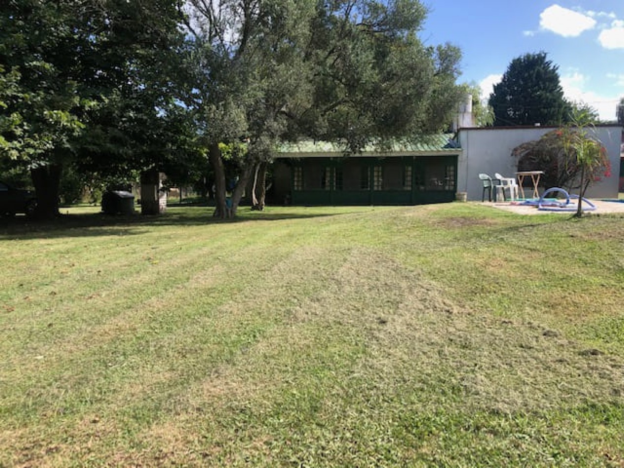 Amplia quinta con pileta, cancha de futbol y sector de sembrado  Batan