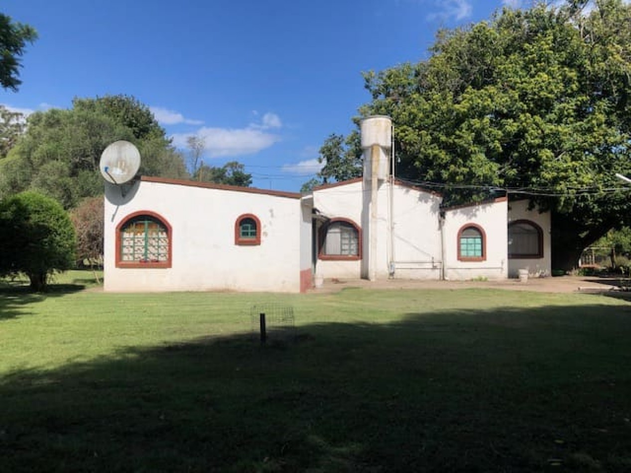 Amplia quinta con pileta, cancha de futbol y sector de sembrado  Batan