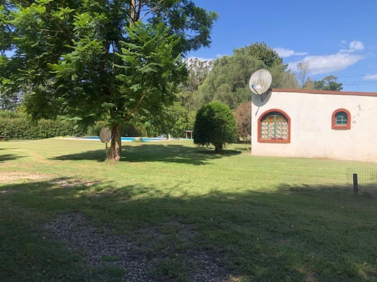 Amplia quinta con pileta, cancha de futbol y sector de sembrado  Batan