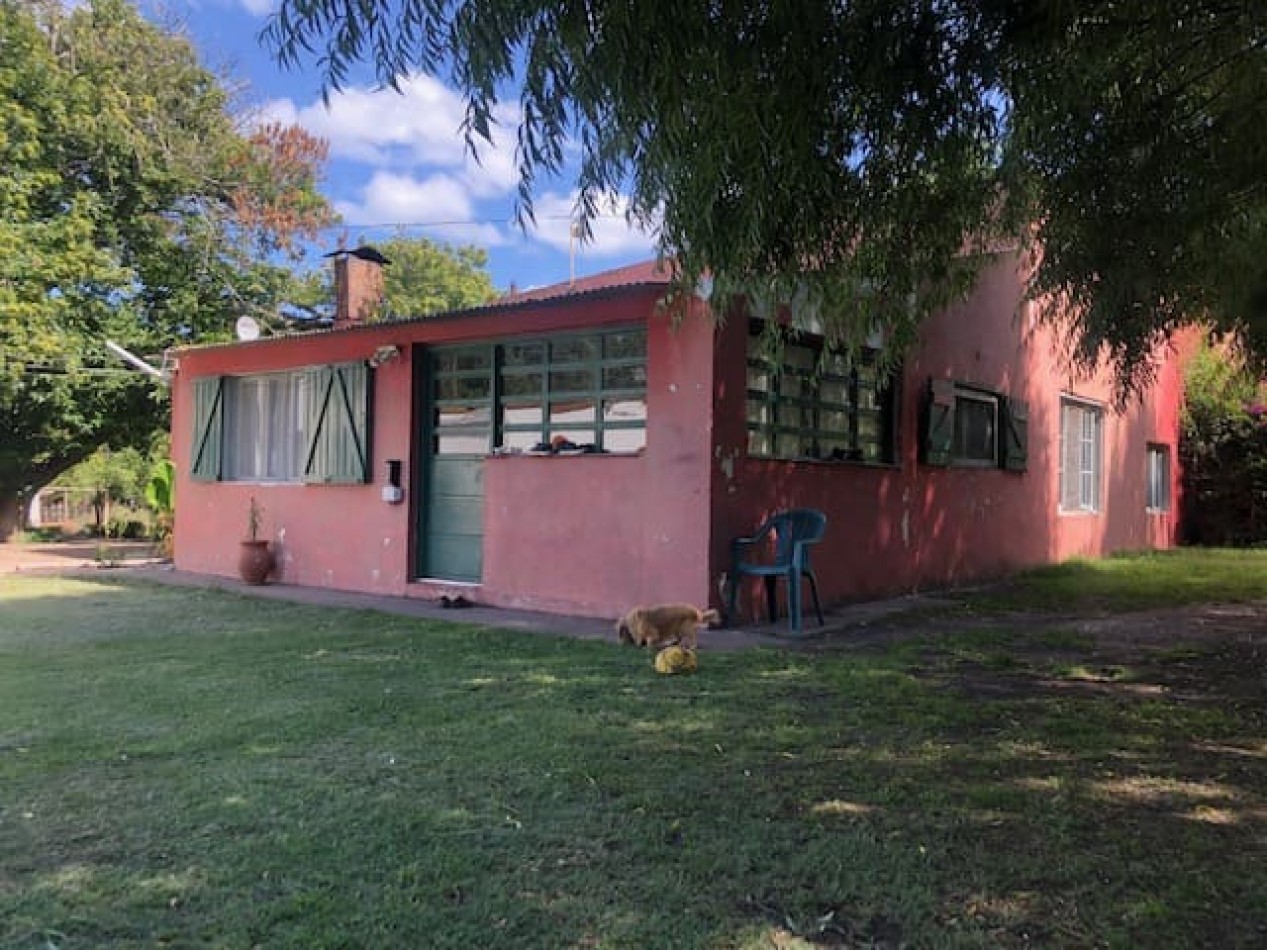 Amplia quinta con pileta, cancha de futbol y sector de sembrado  Batan