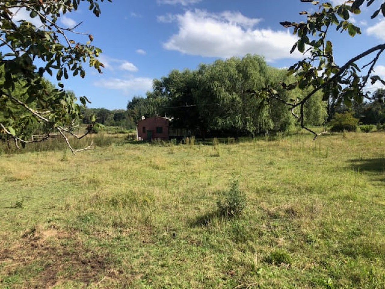 Amplia quinta con pileta, cancha de futbol y sector de sembrado  Batan