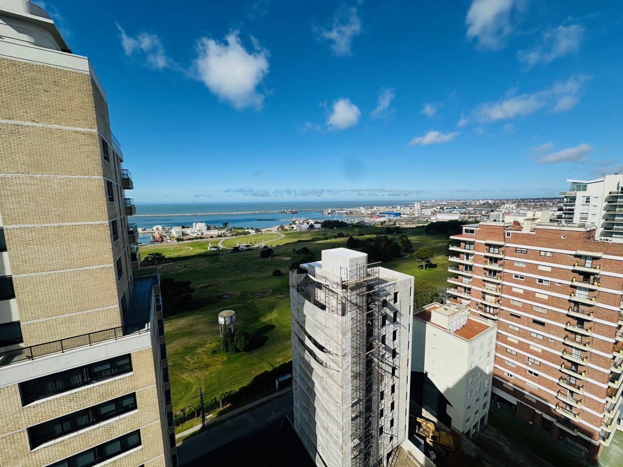 Venta Semipiso 4 ambientes con amenities y vista al mar Playa Grande