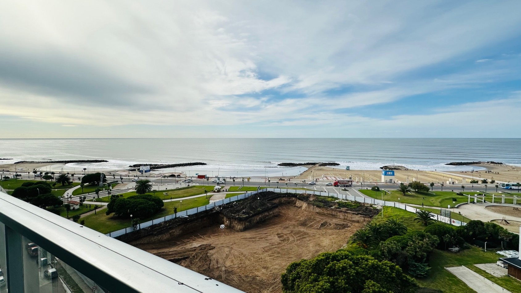 Venta amplio Semipiso con amenities y vista al mar