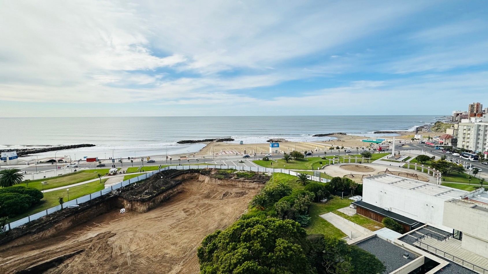 Venta amplio Semipiso con amenities y vista al mar