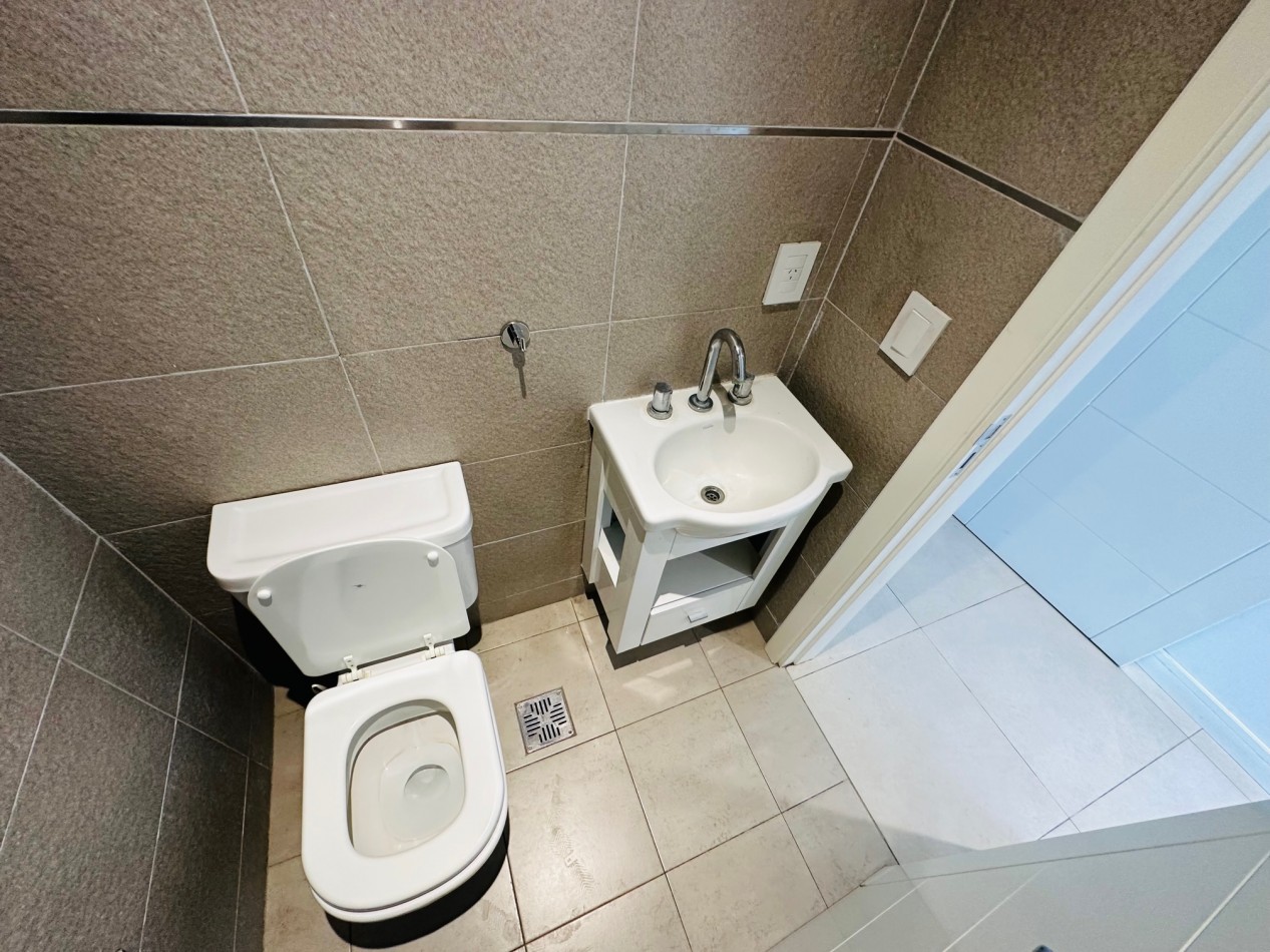 Venta amplio Semipiso con amenities y vista al mar