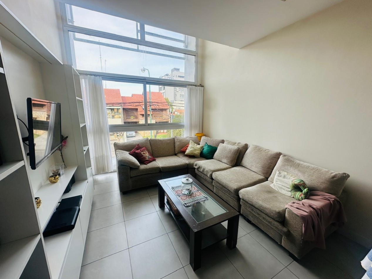 Semipiso moderno en Duplex Barrio Guemes