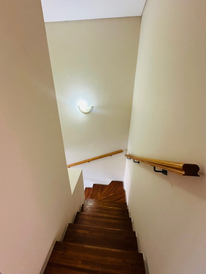 Semipiso moderno en Duplex Barrio Guemes