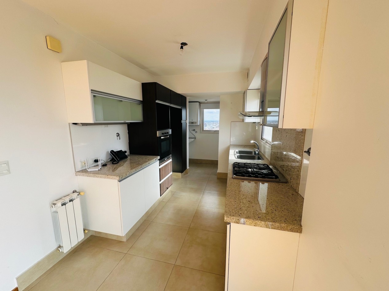 Alquiler Departamento con amenities y vista al mar