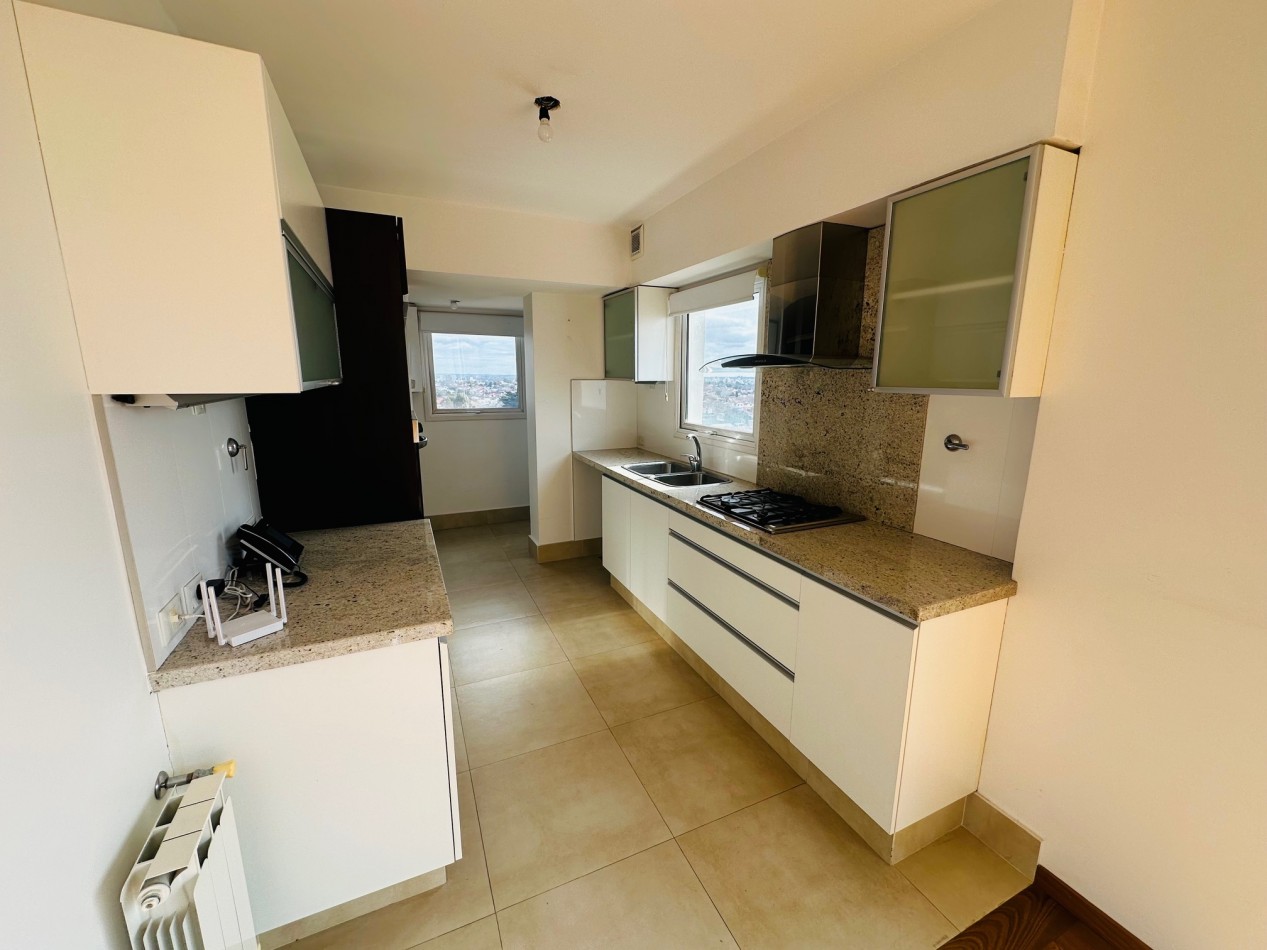 Alquiler Departamento con amenities y vista al mar