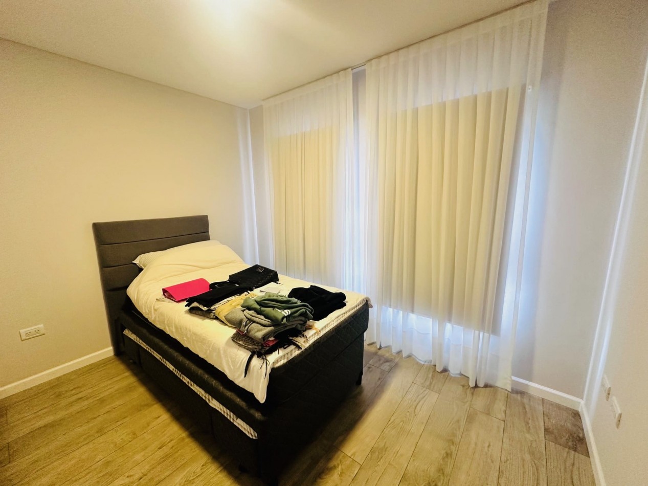 Piso moderno 4 ambientes, cochera y terraza privada Guemes