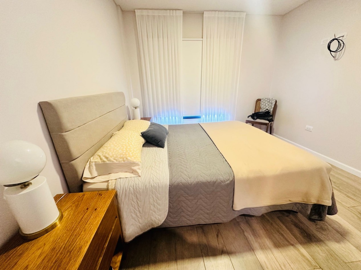 Piso moderno 4 ambientes, cochera y terraza privada Guemes