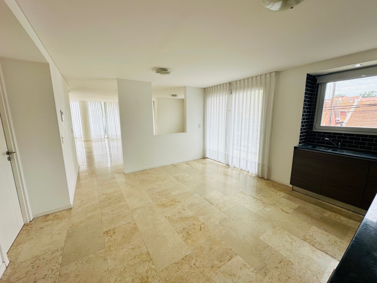 Amplio Departamento 4 ambientes con amenities 2 Cocheras Guemes Residencial