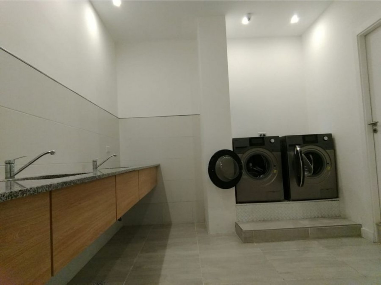Departamento 4 ambientes con amenities 2 cocheras Playa Grande