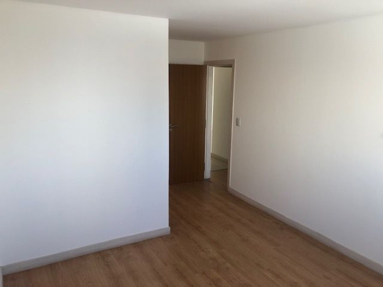 Semipiso 3 ambientes con cochera y baulera Chauvin