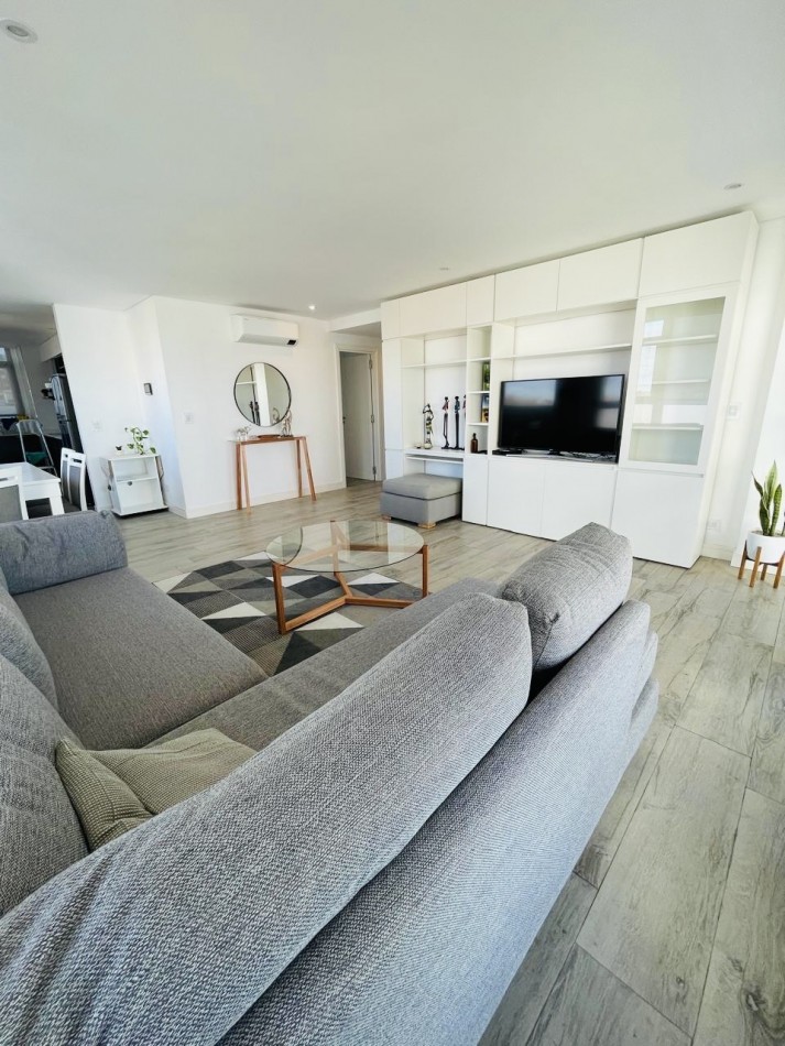 Departamento de categoria con vista frente al mar y amenities Playa Varese