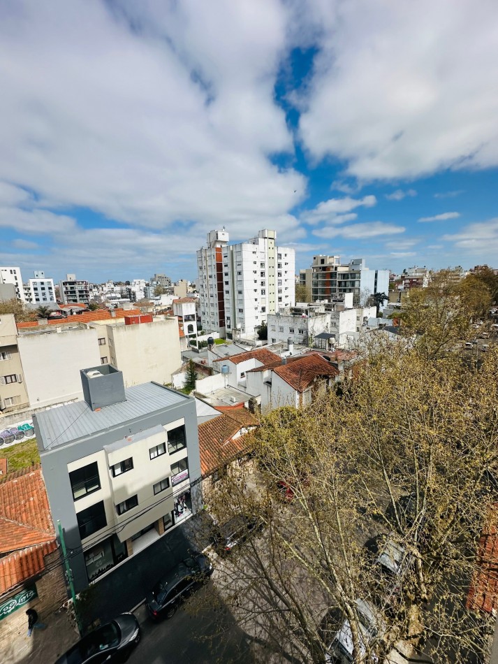 Oficina moderna en Semipiso con cochera doble y baulera Paseo Aldrey