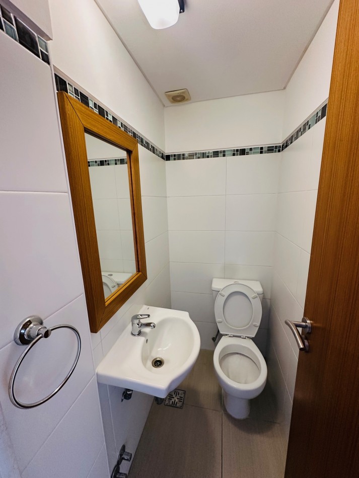 Alquiler Semipiso 3 ambientes con cochera y baulera Chauvin