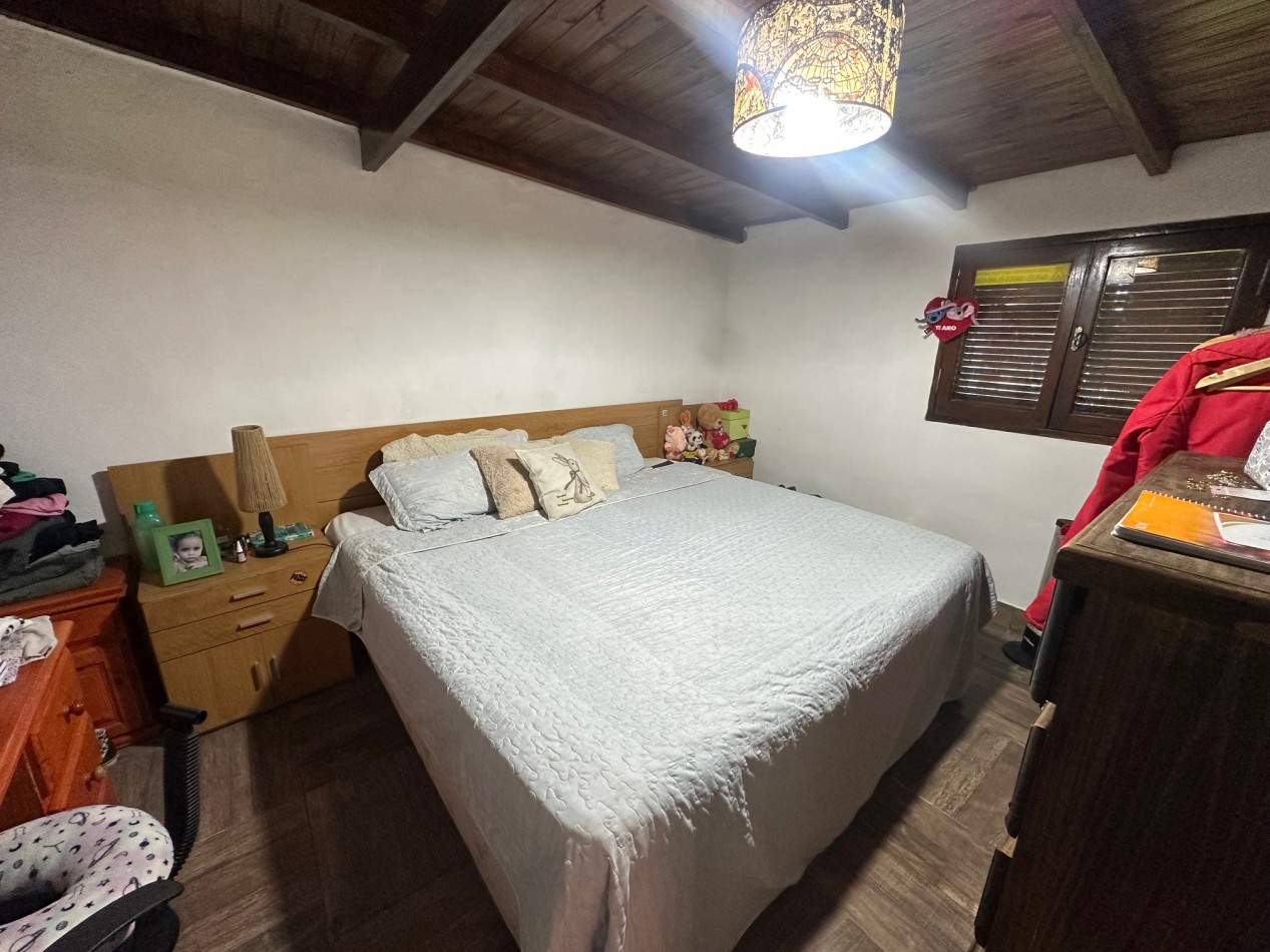 Casa desarrollada sobre dos amplios lotes Bosque P. Ramos
