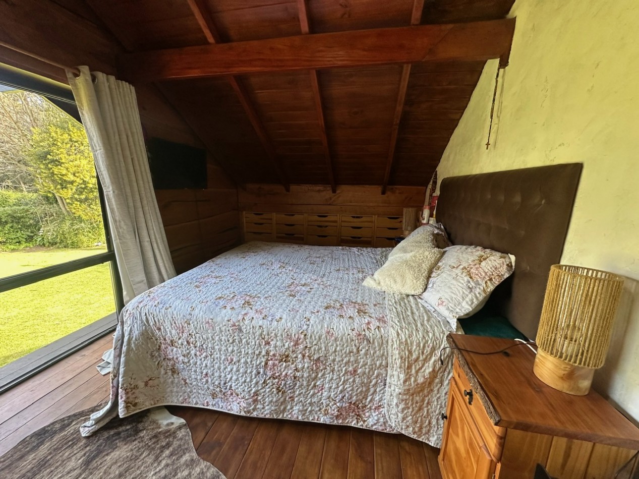 Casa desarrollada sobre dos amplios lotes Bosque P. Ramos