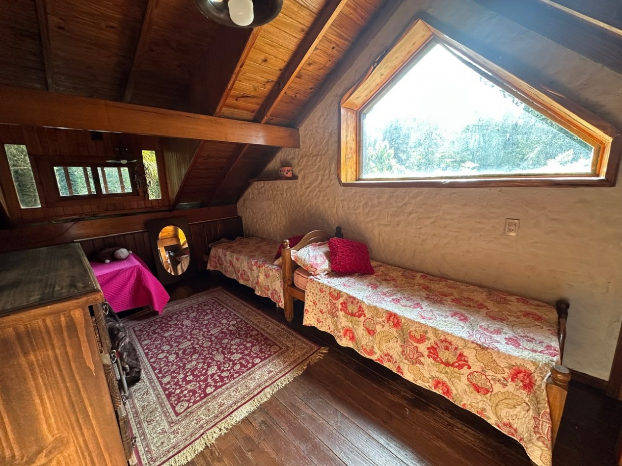 Casa desarrollada sobre dos amplios lotes Bosque P. Ramos