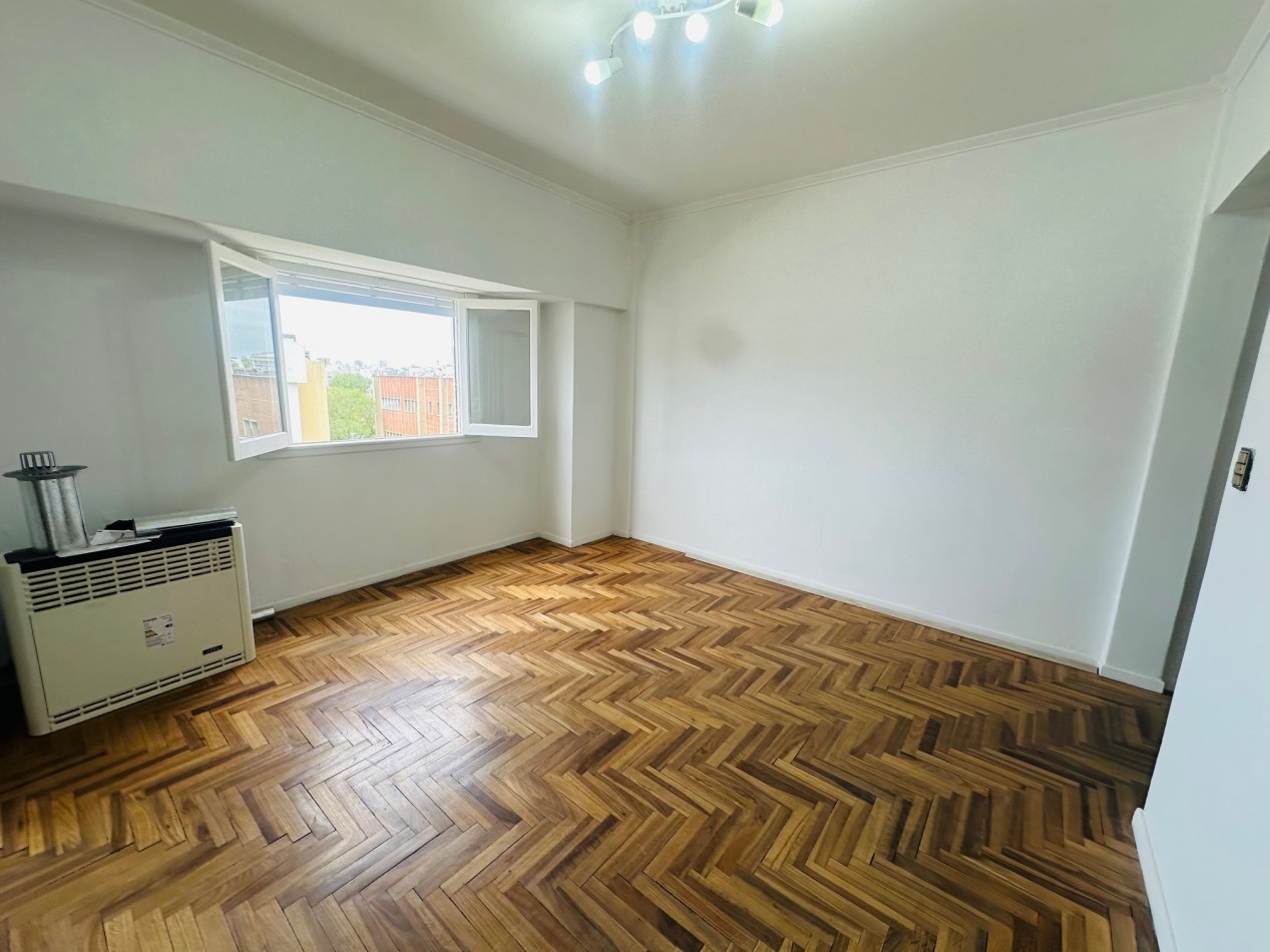 Departamento 3 ambientes con vista al frente barrio Chauvin