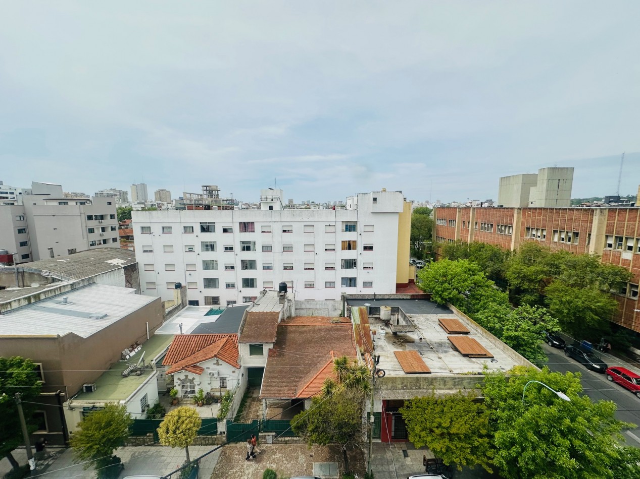 Departamento 3 ambientes con vista al frente barrio Chauvin