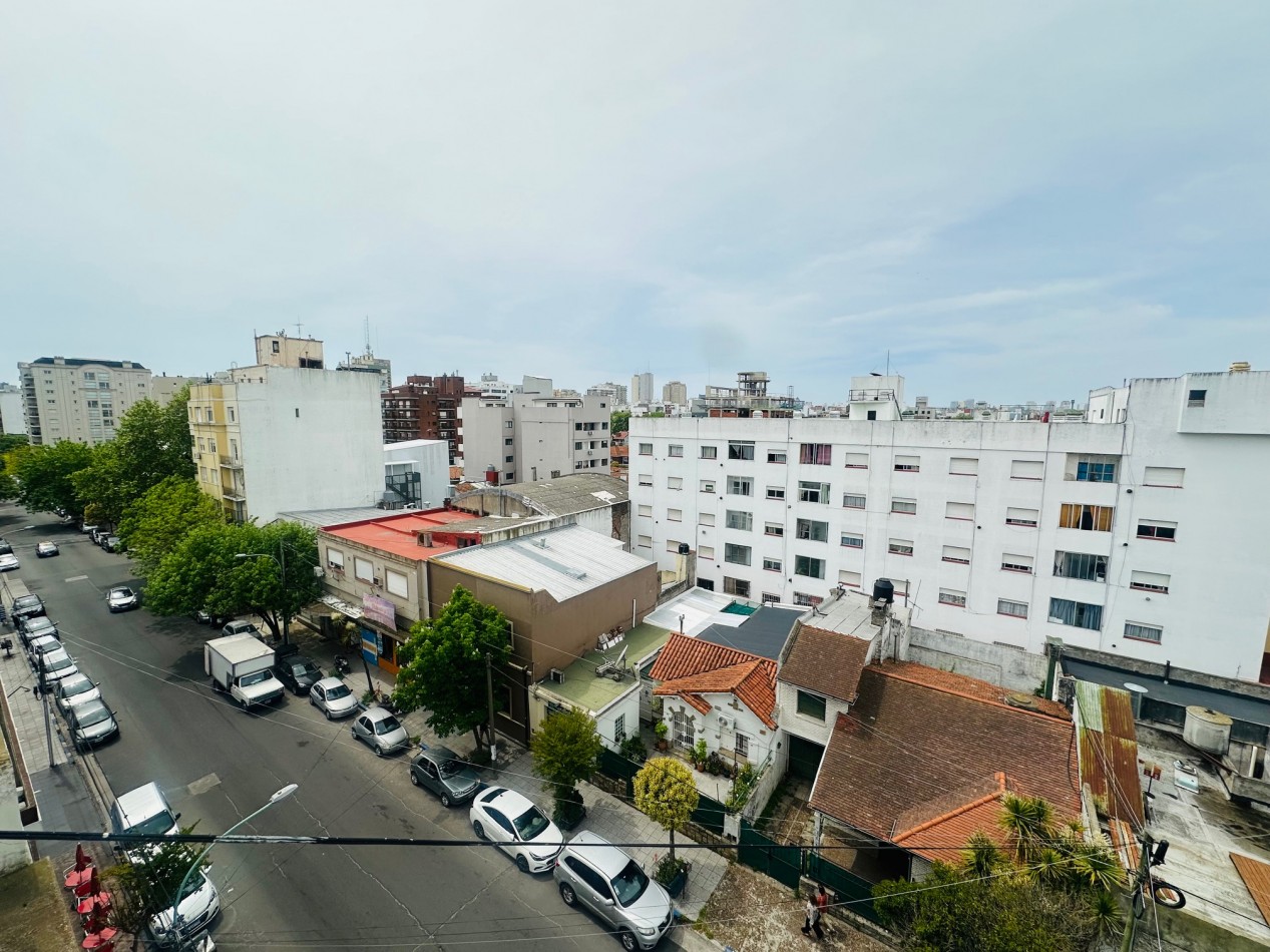 Departamento 3 ambientes con vista al frente barrio Chauvin