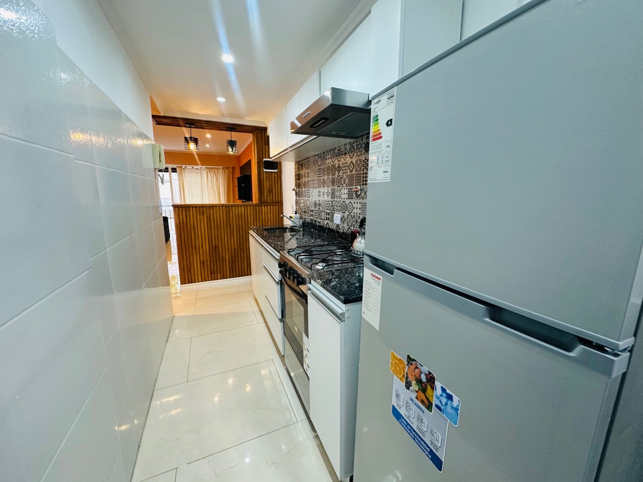 Departamento 2 ambientes reciclado con vista al frente