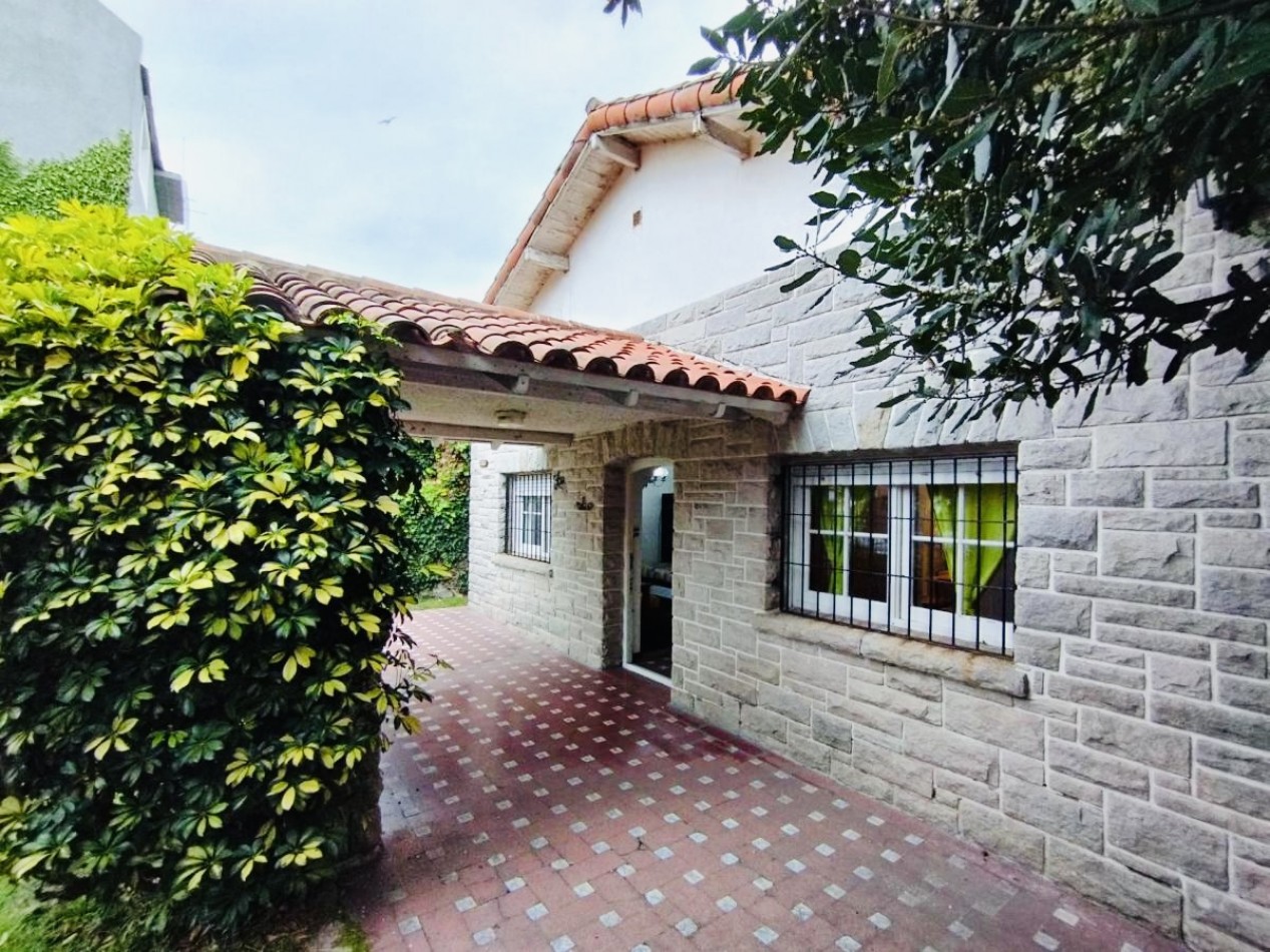 Alquiler Chalet estilo Marplatense solo uso profesional Parque Luro