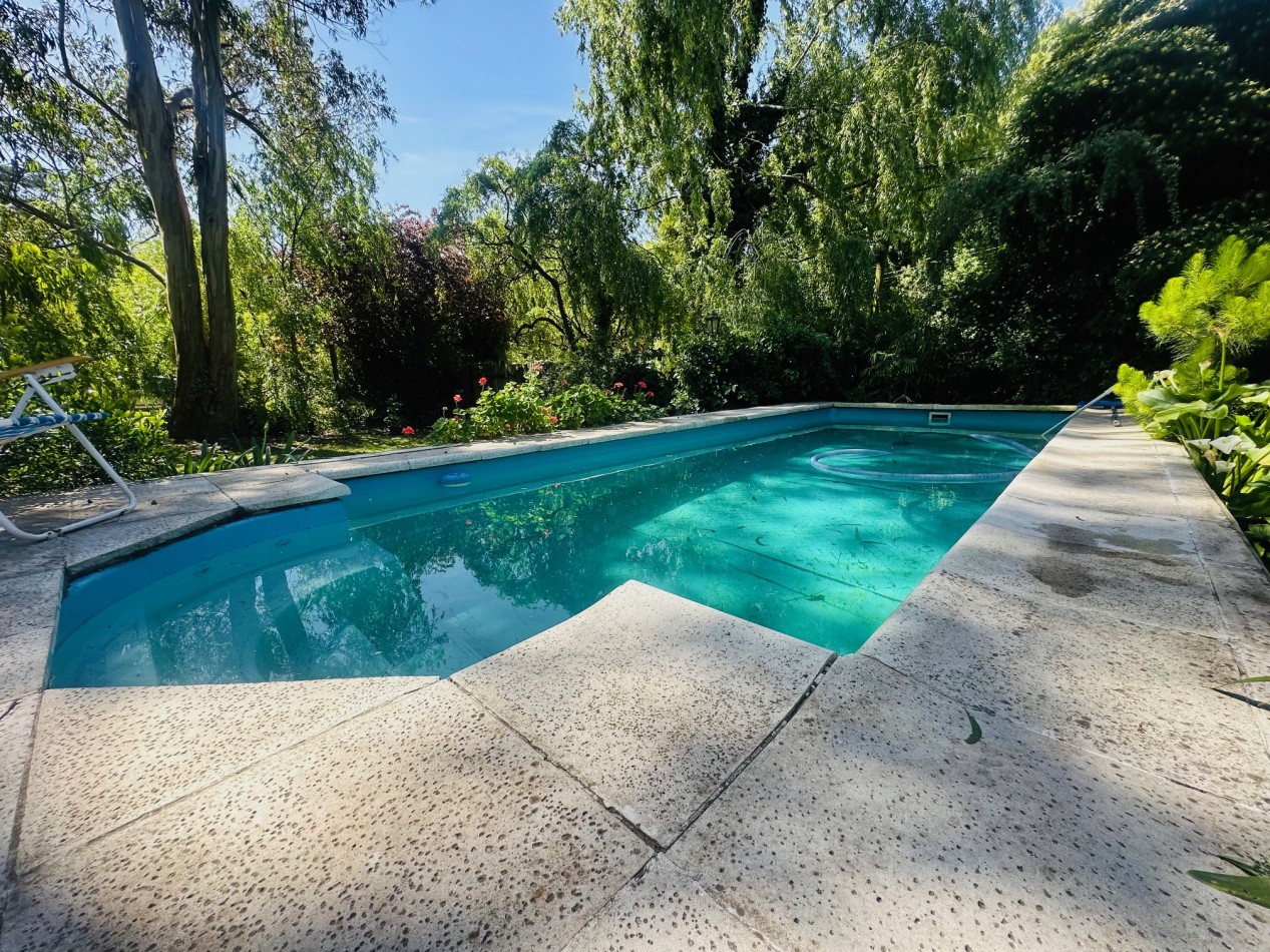 Amplia Casa 4 ambientes con piscina Bosque Peralta Ramos