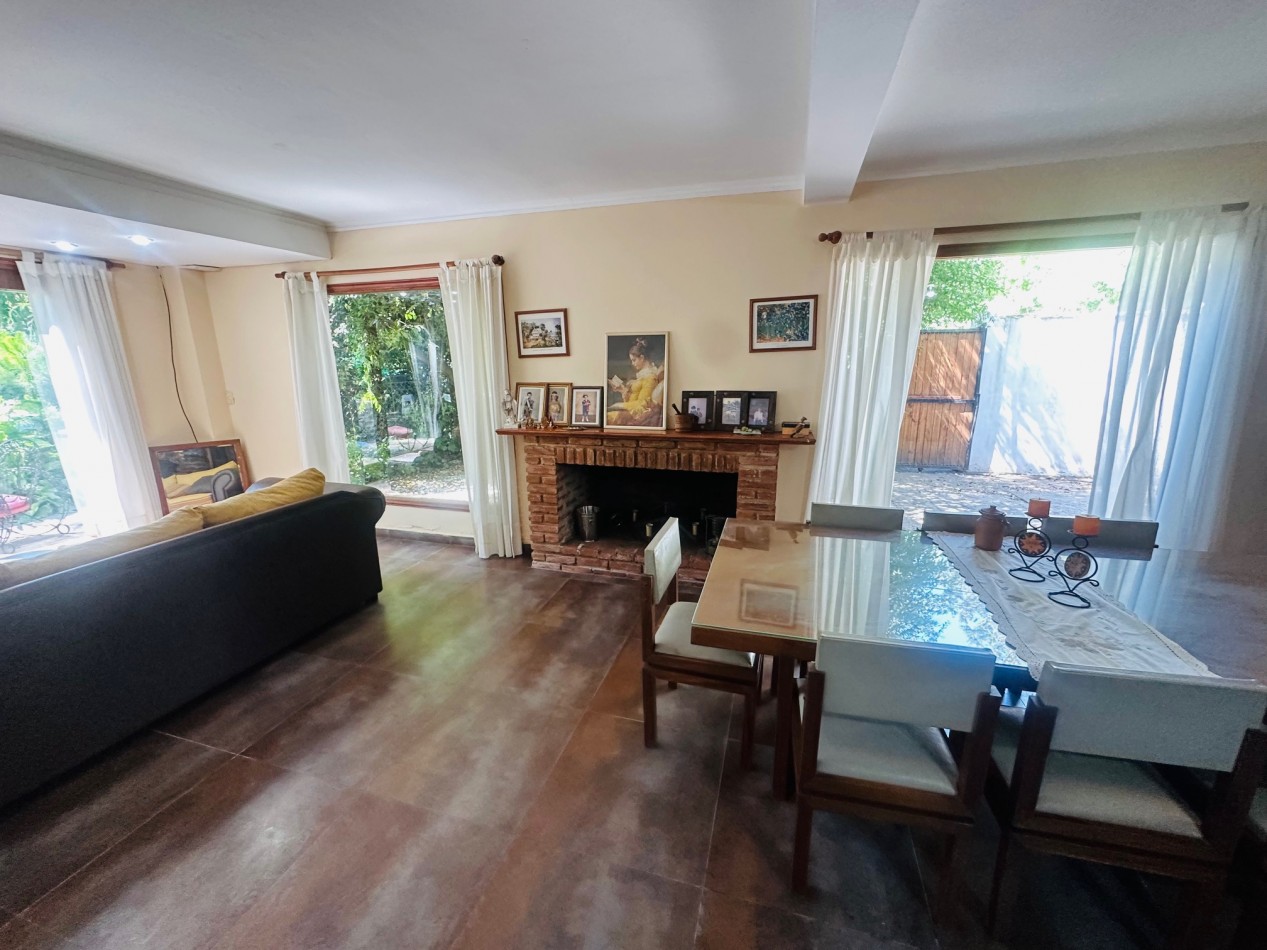 Amplia Casa 4 ambientes con piscina Bosque Peralta Ramos