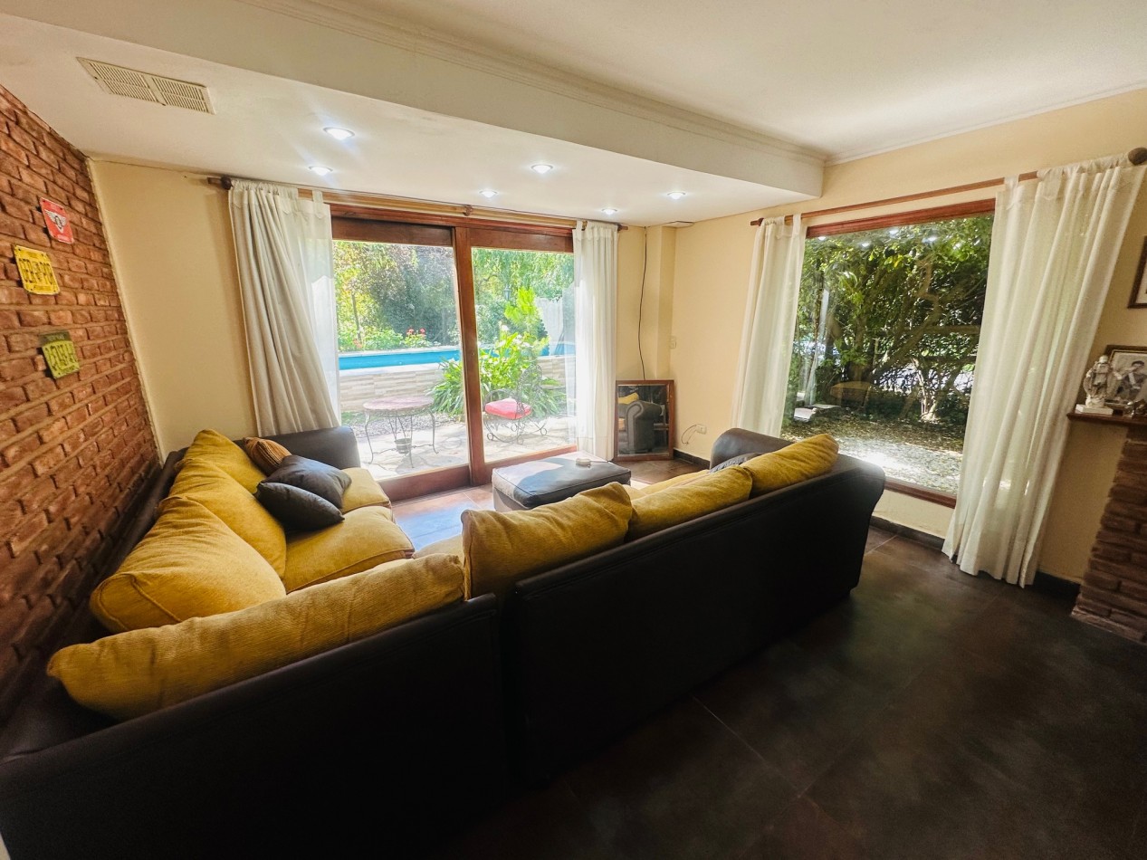 Amplia Casa 4 ambientes con piscina Bosque Peralta Ramos