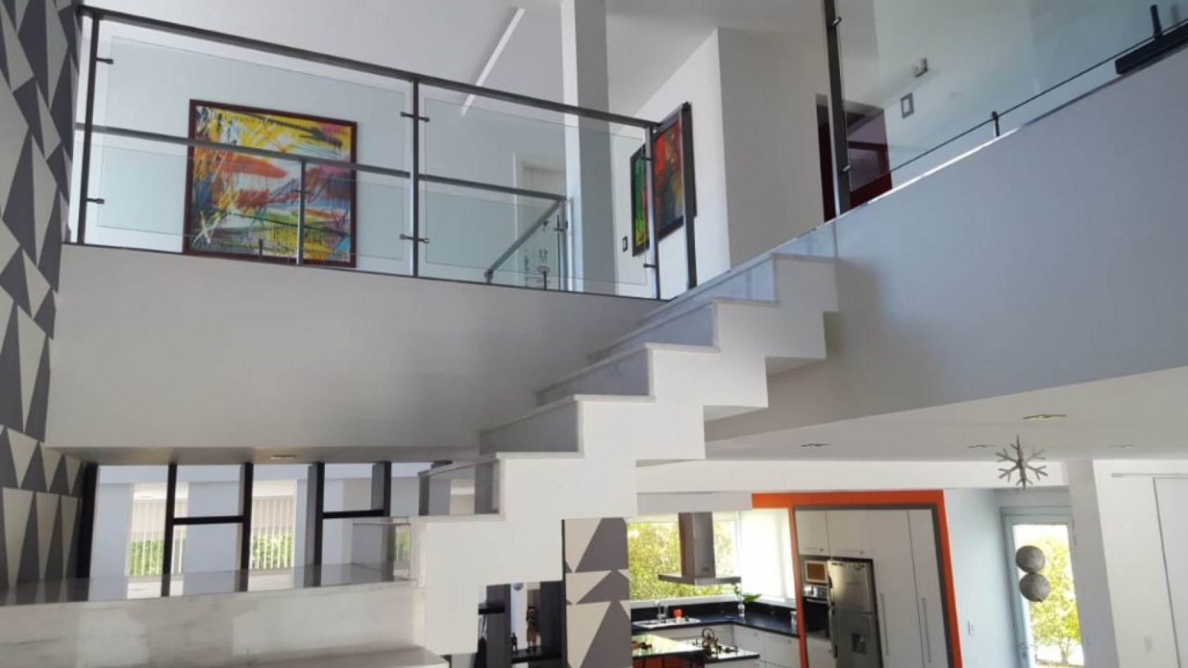 Amplia Casa sobre Lote unico de 1250 mts2 barrio privado Rumenco