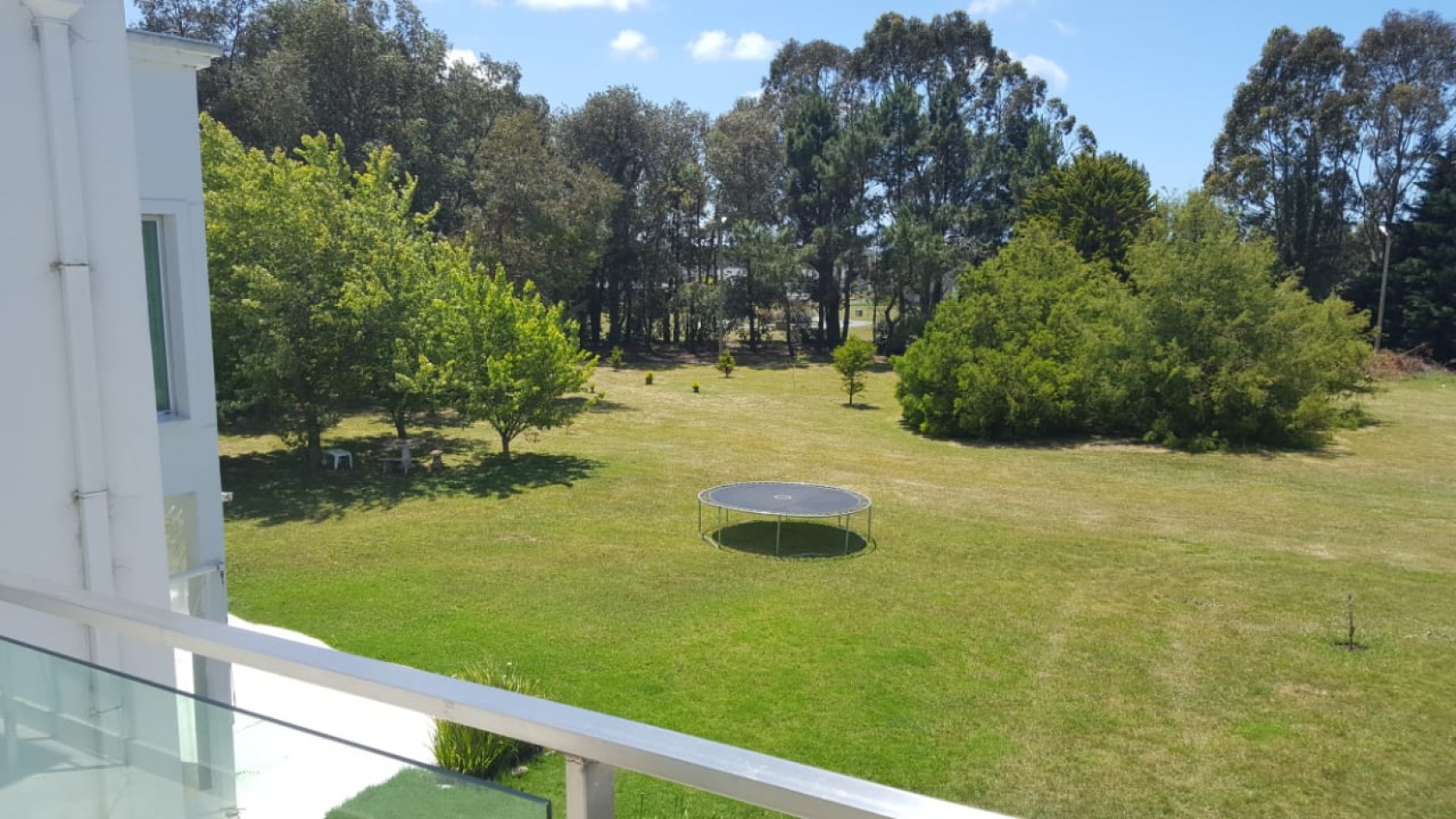 Amplia Casa sobre Lote unico de 1250 mts2 barrio privado Rumenco