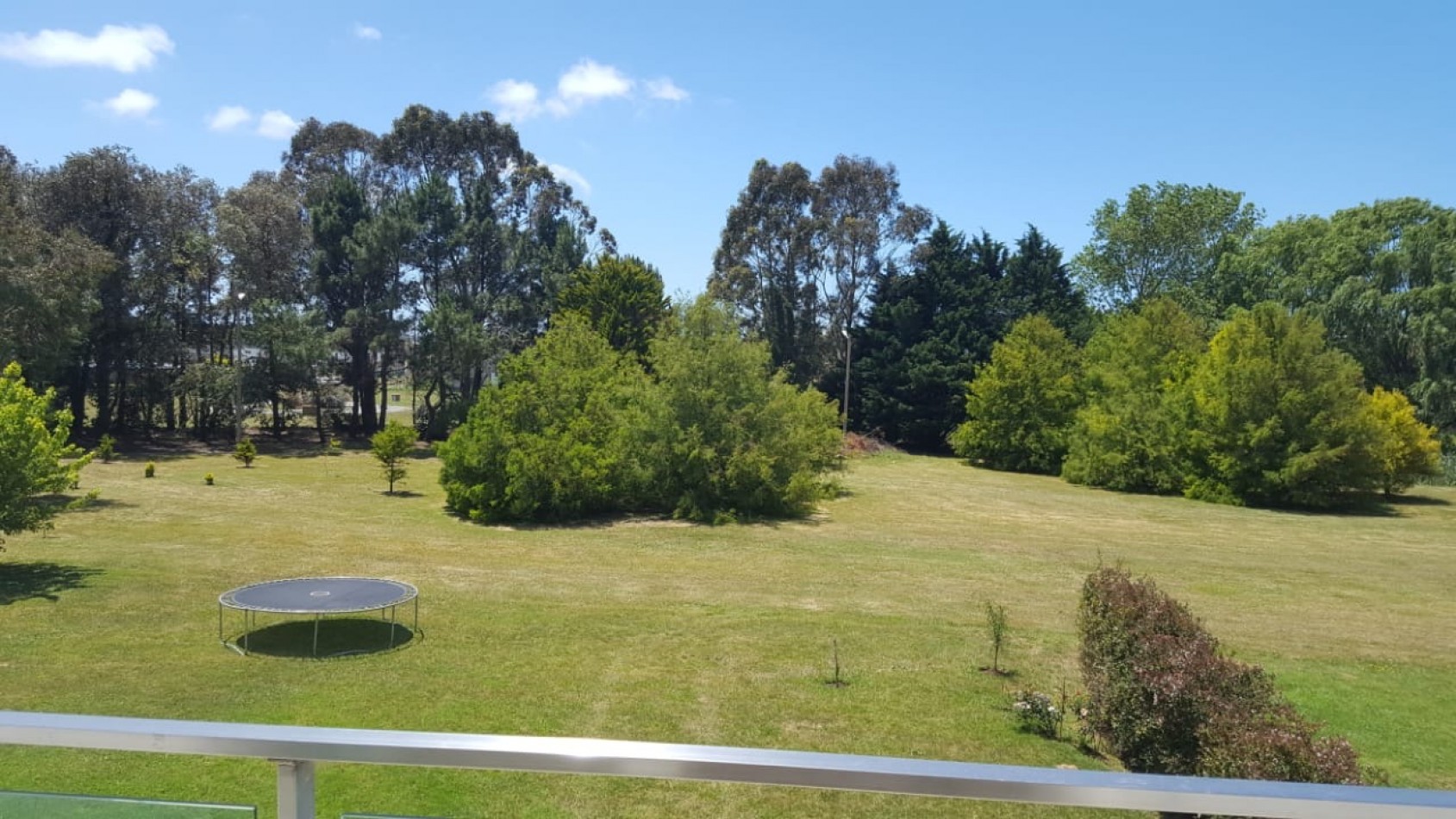 Amplia Casa sobre Lote unico de 1250 mts2 barrio privado Rumenco