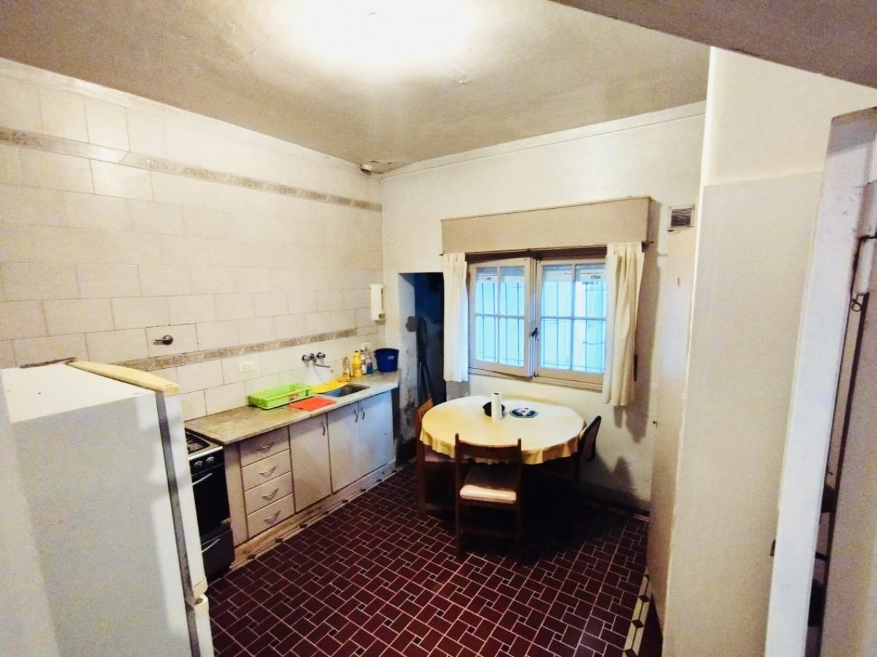 Chalet de estilo Marplatense barrio Parque Luro a metros del mar