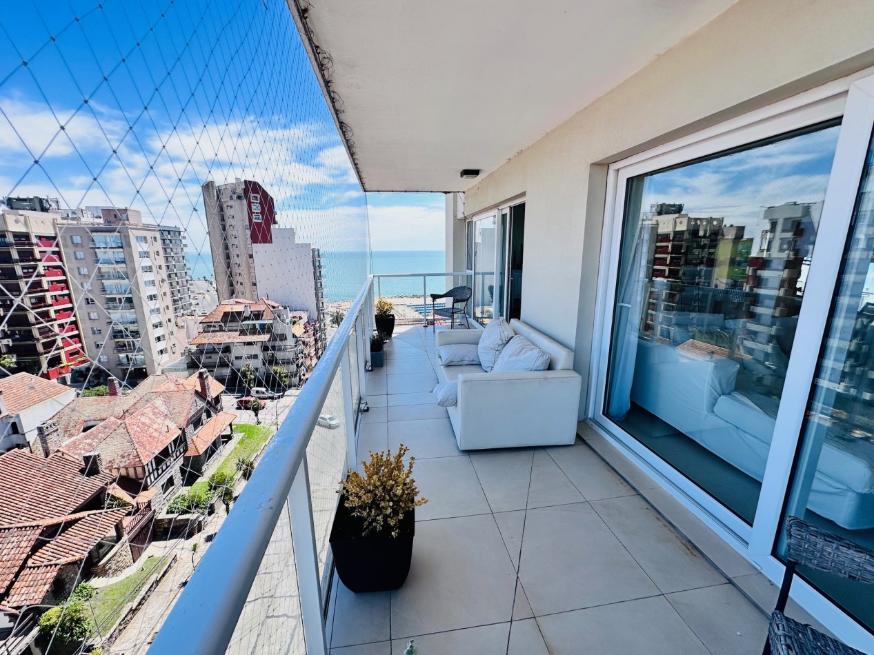 Piso en duplex con quincho, solarium y jacuzzi privado Playa Varese
