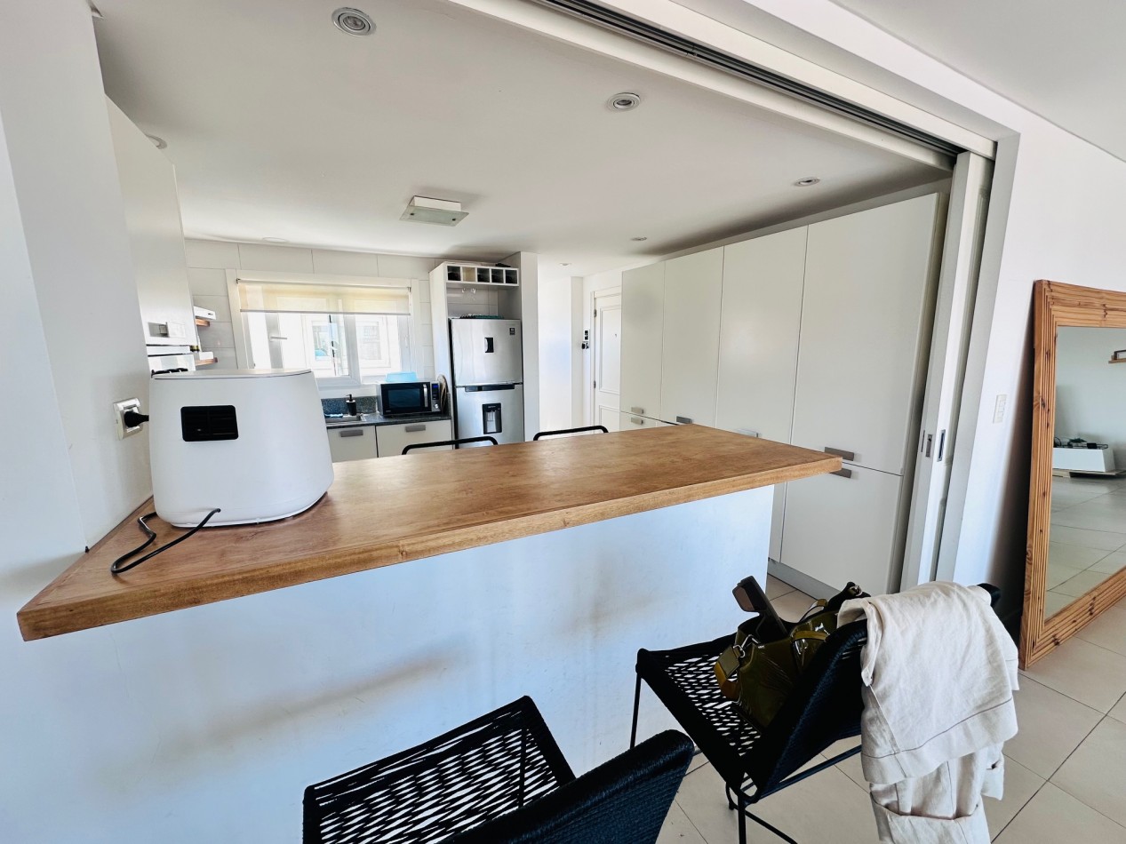 Piso en duplex con quincho, solarium y jacuzzi privado Playa Varese