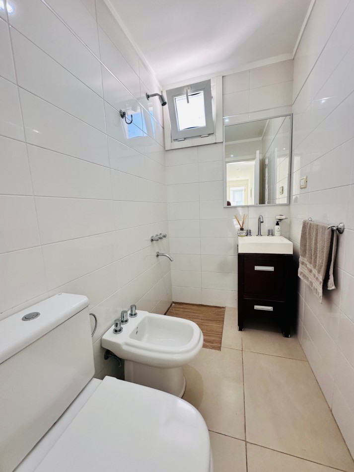 Piso en duplex con quincho, solarium y jacuzzi privado Playa Varese