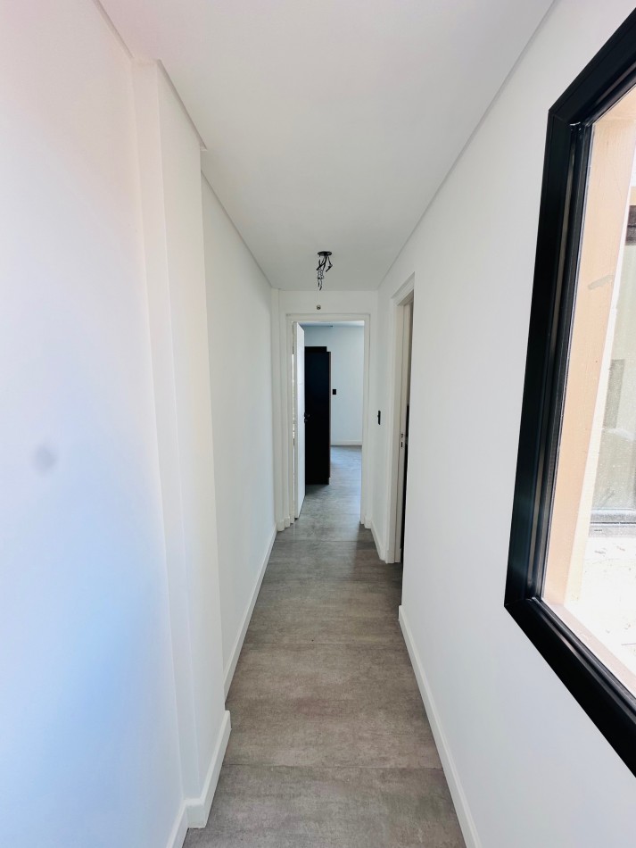 Semipiso al frente a estrenar con cochera zona Guemes