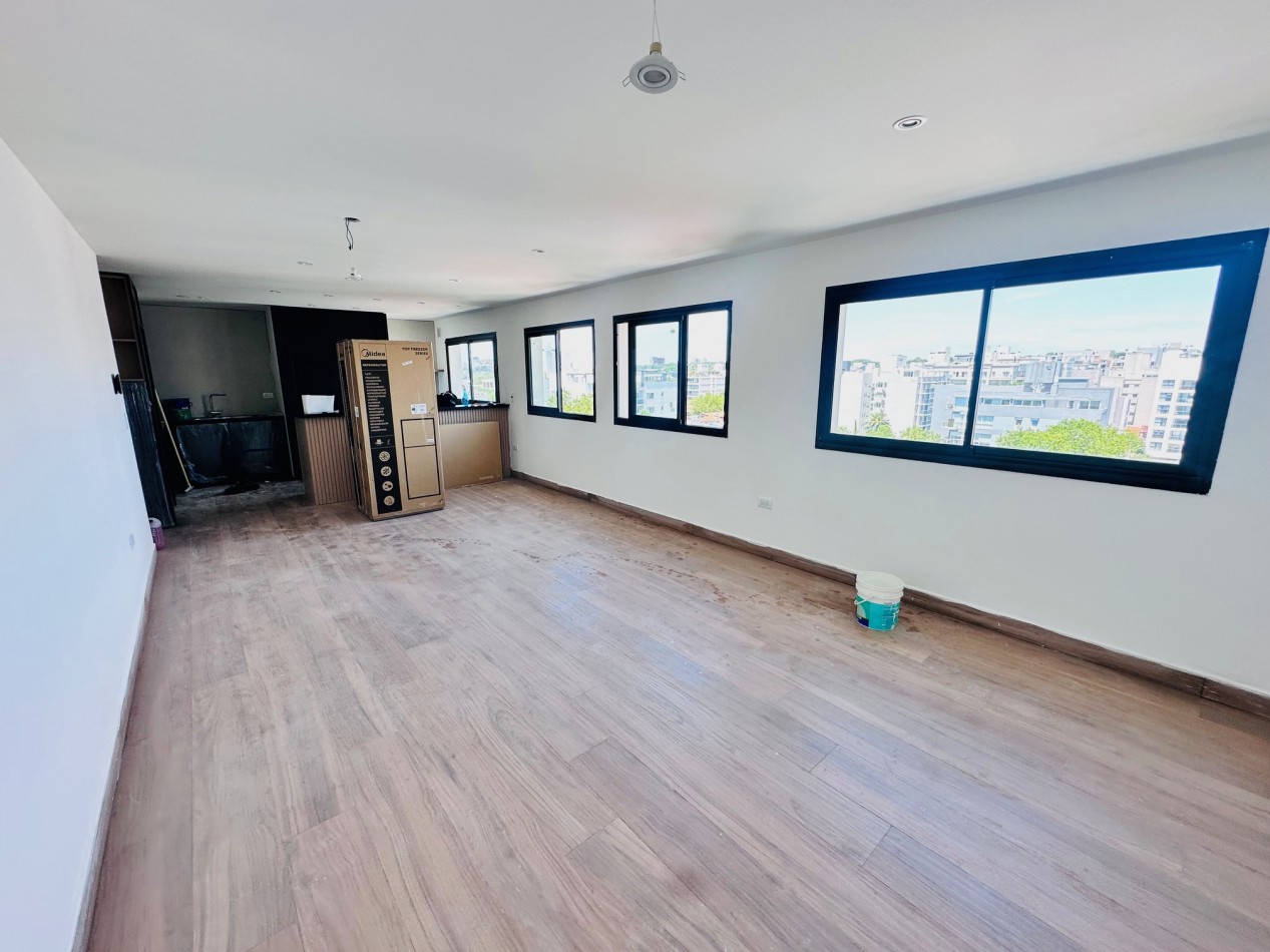 Semipiso al frente a estrenar con cochera zona Guemes