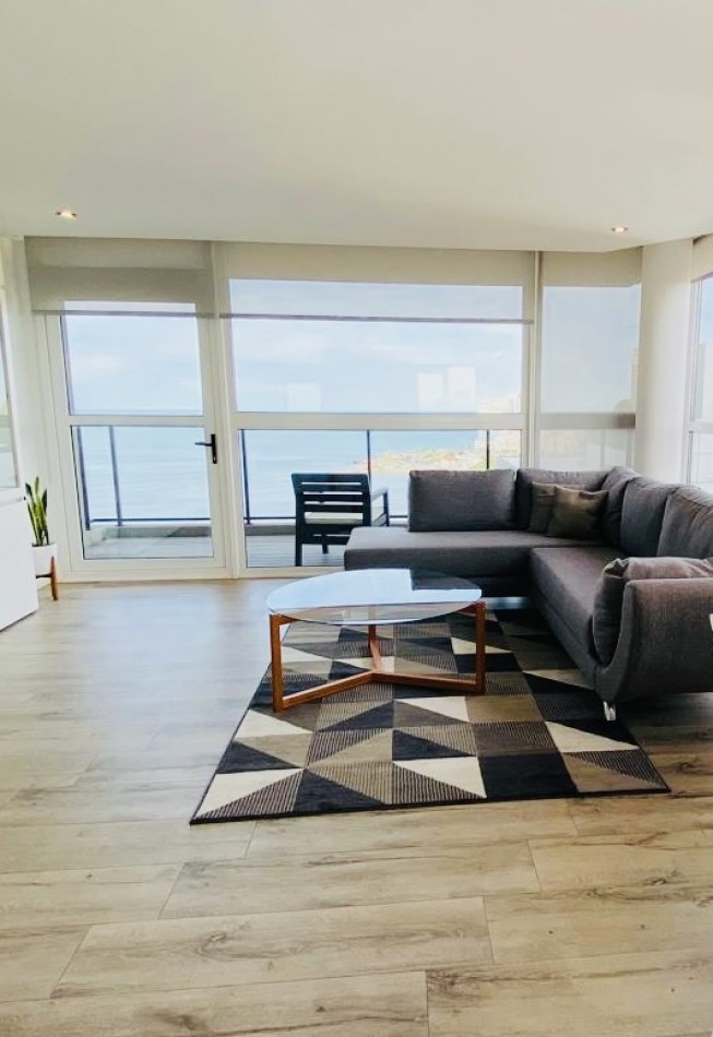 Departamento de categoria con amenities frente al mar Playa Varese